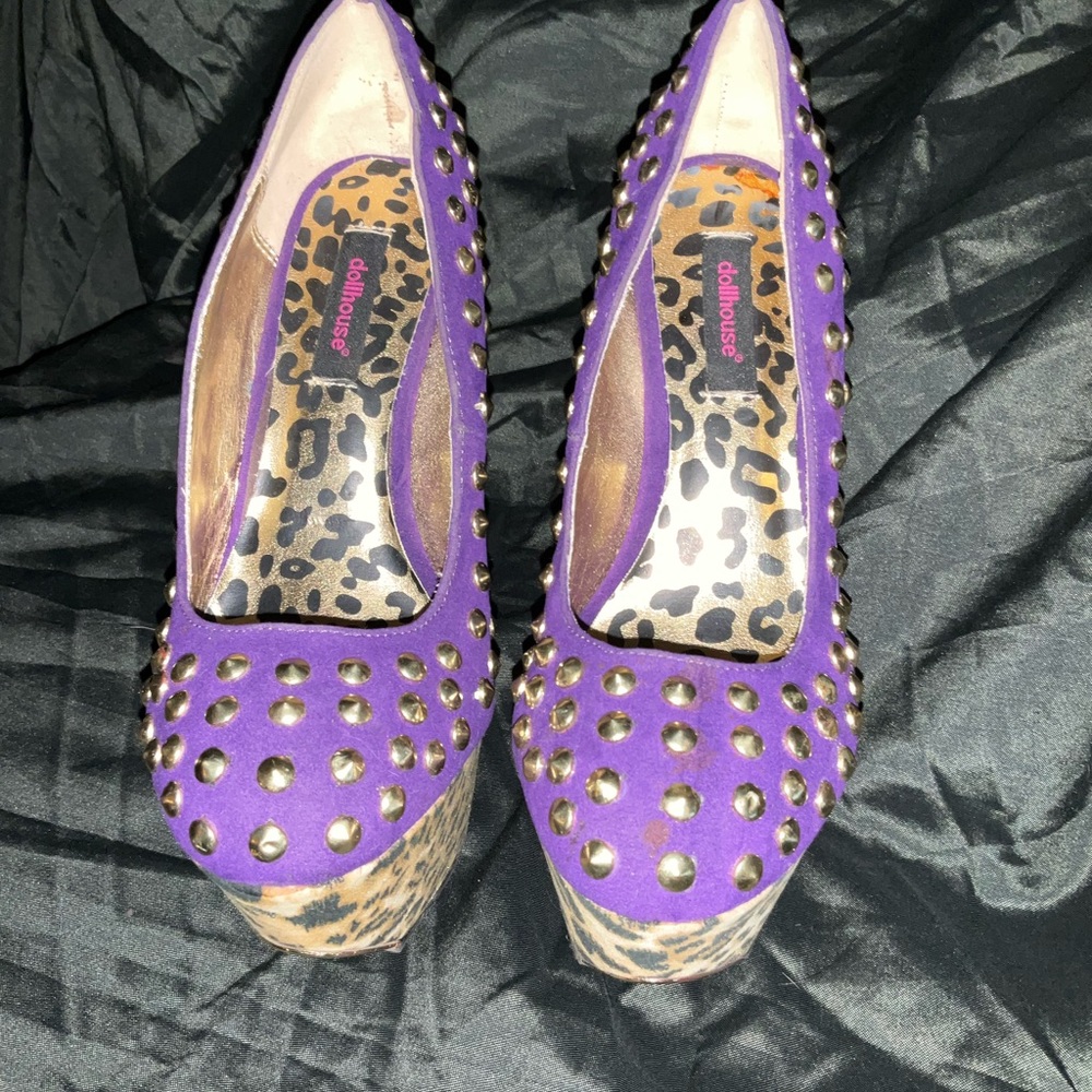 Heels - Picture 3 of 9